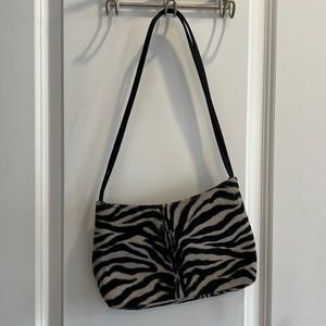 Zebra shoulder purse